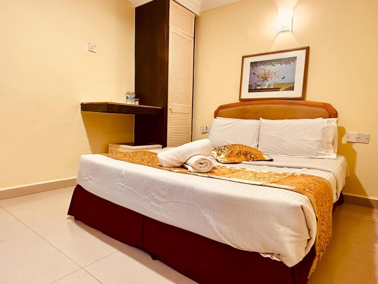Carlton Hotel Seremban - Next To Terminal Bus Station エクステリア 写真